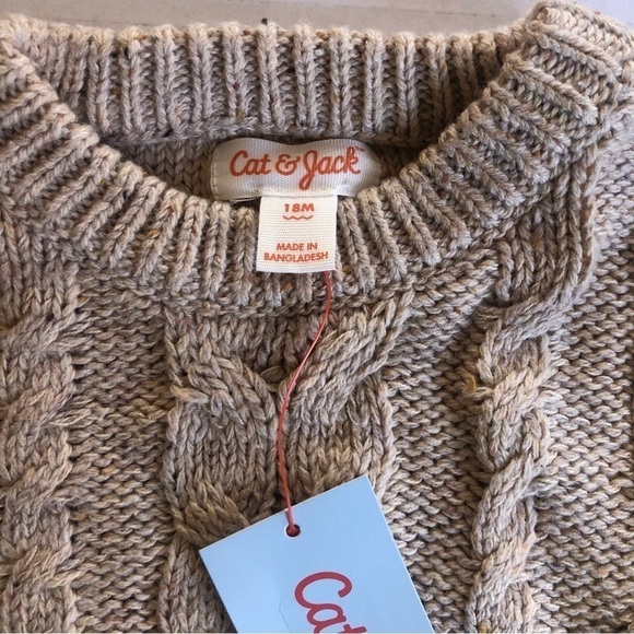 Cat & Jack Baby Cable Knit Oatmeal Heather Crewneck Sweater Size 18 M - Picture 9 of 10